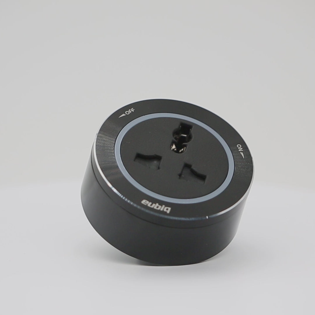 Prise de courant Internationale ITL4 Noire - Bague plastique Noire - Led Bleu